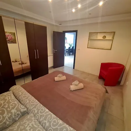 Fantastic Nights Ii *